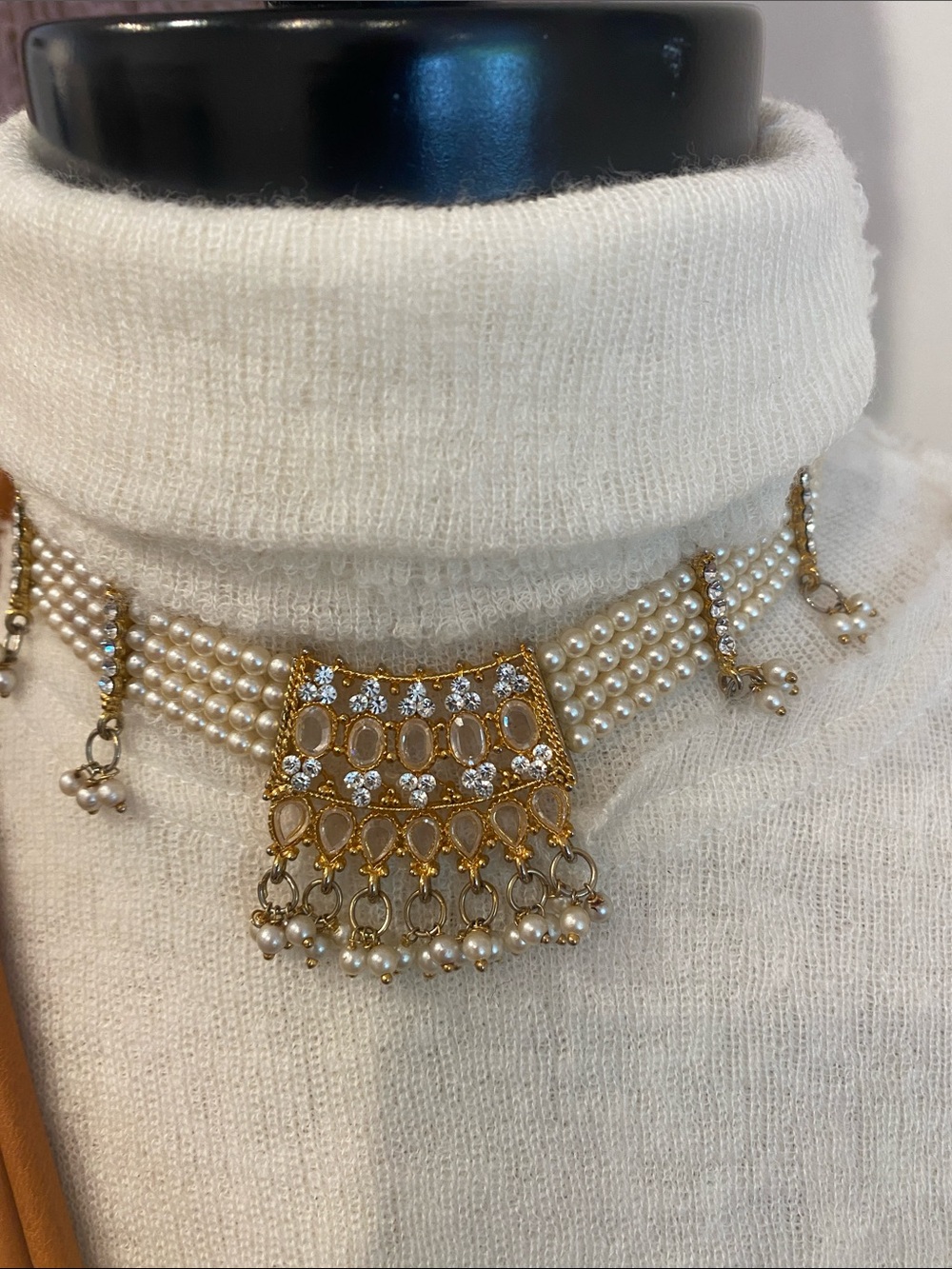 Gold-Tone Pearl Choker Necklace with Decorative Pendant